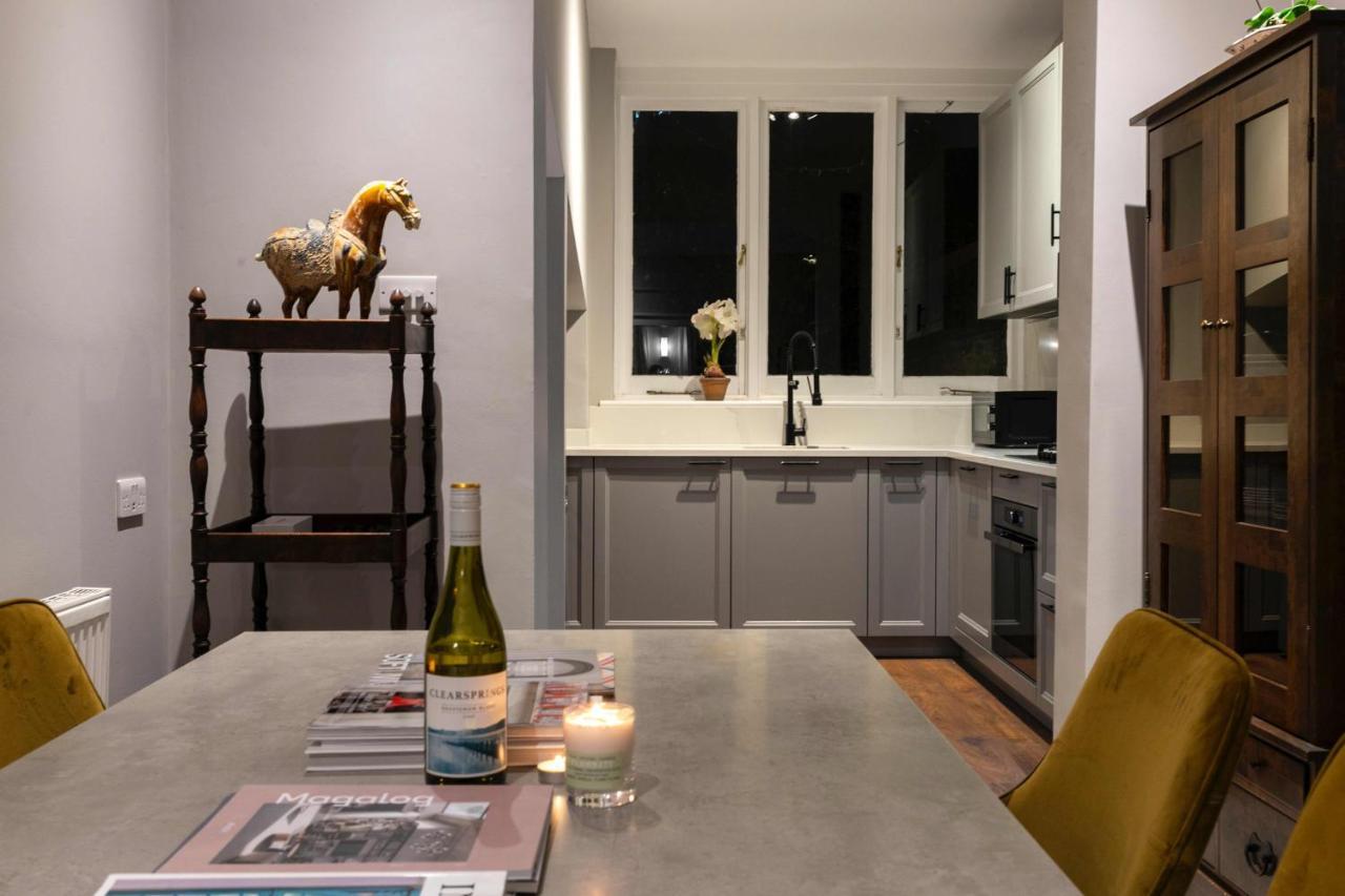 Shared Guest House 5 Mins Walk From Vauxhall And Nine Elms Station With Off-Site Parking Near Us Embassy London Exteriör bild