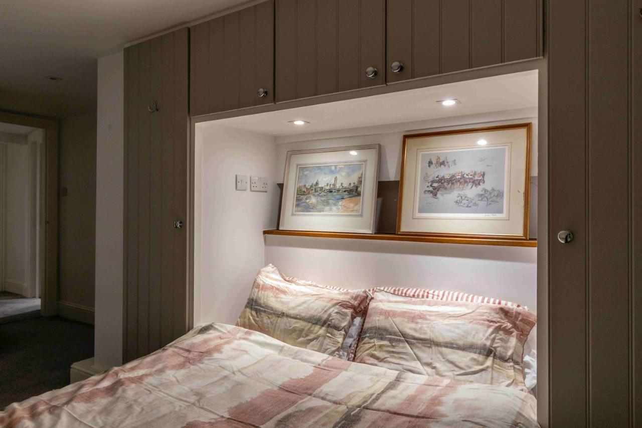 Shared Guest House 5 Mins Walk From Vauxhall And Nine Elms Station With Off-Site Parking Near Us Embassy London Exteriör bild